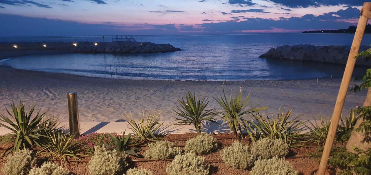New!!! New Riva Luxury One - With Sunny Terrace & Big Garden Apartment *