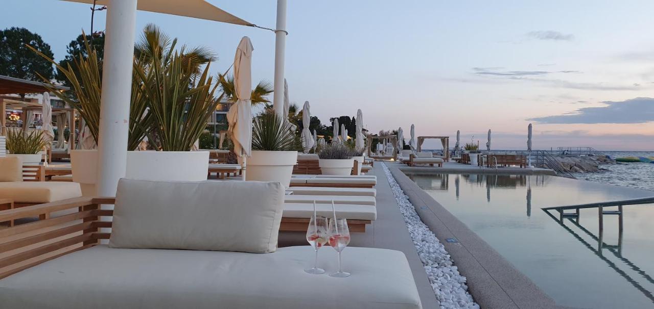 Apartmán New!!! New Riva Luxury One - With Sunny Terrace & Big Garden
