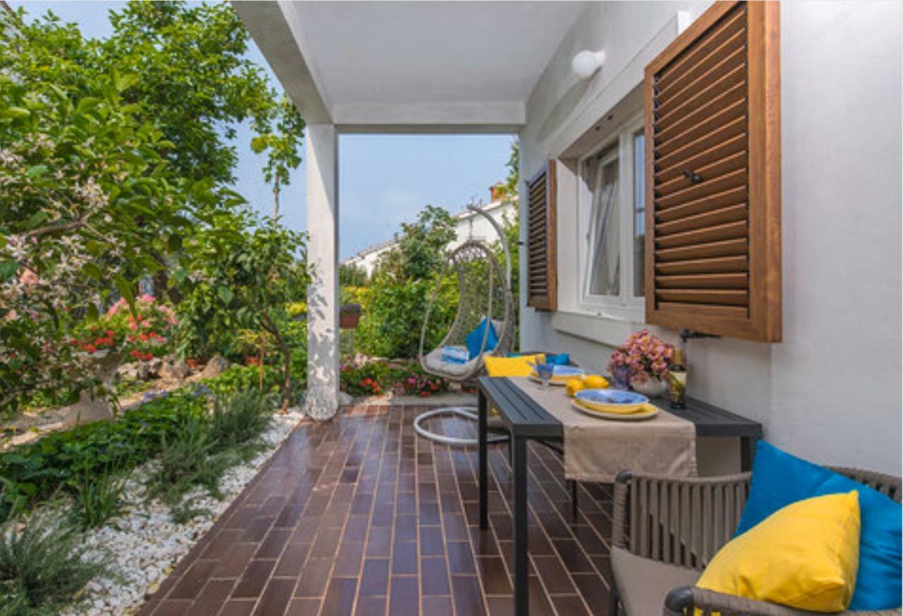 New!!! New Riva Luxury One - With Sunny Terrace & Big Garden Apartment *